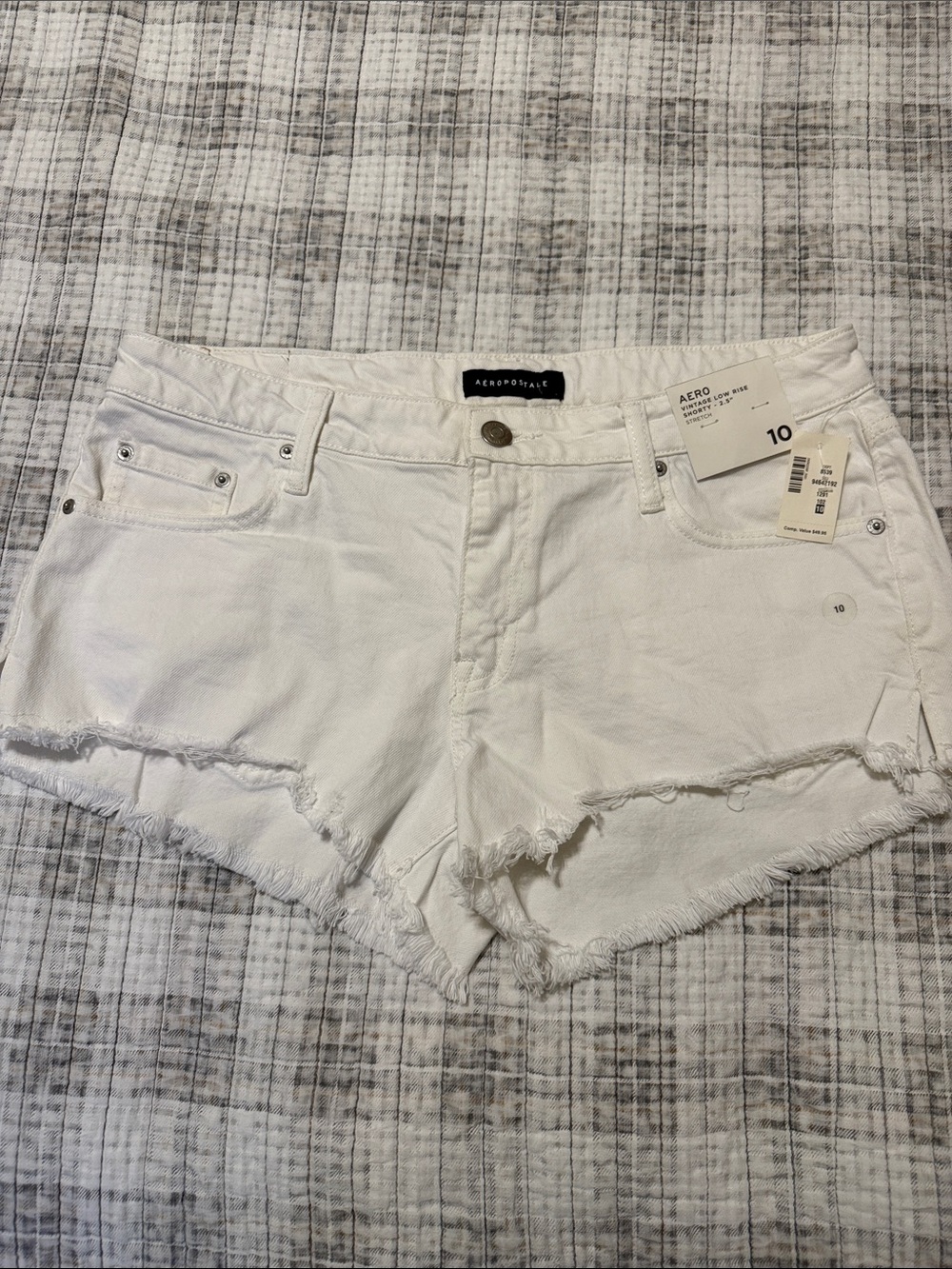 Aeropostale size 10 white vintage low-rise shorty stretch cargo shorts NWT